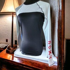 NWT ROXY  Long (MED)  Sleeve UPF 50+ Crew neck Size MED